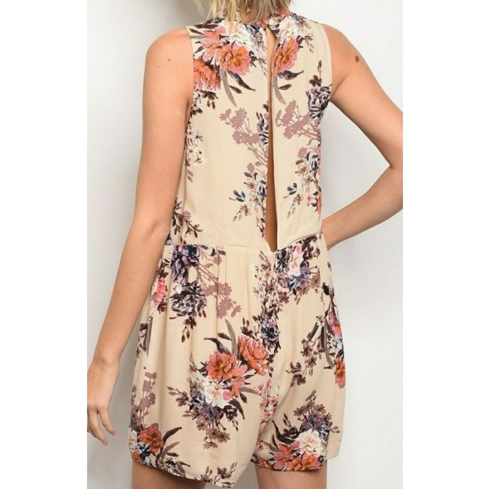 🆕🌿FLORAL BOUTIQUE ROMPER🌿 - Picture 4 of 8